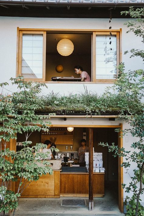 Weekenders Coffee Kyoto Storefront Inspiration, Open Cafe, Japanese Coffee Shop, Green Cafe, Cafe Shop Design, 카페 인테리어 디자인, Modern Restaurant, Travel Asia, Coffee Shop Design