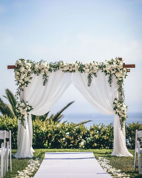 Wedding ceremony. Choosing a location for your wedding day ceremony can be just as crucial as choosing the reception place. Wedding Ceremony Arch, Wedding Arbour, Wedding Altars, Wedding Congratulations, Outdoor Wedding Decorations, Ceremony Arch, Ceremony Backdrop, Wedding Aisle, Wedding Ceremony Decorations