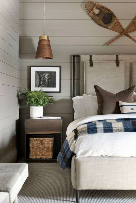 See this stunningly beautiful lakeside summer escape on Upper Gull Lake Bedroom Colour Design, Lake House Bedroom Ideas, Modern Lake House Decor, Lakehouse Bedroom, Lake Cabin Decor, Lake House Bedroom, House Bedroom Ideas, Rustic Lake Houses, Gull Lake