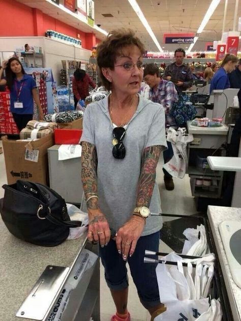 Granny with sleeves Older Women With Tattoos, Old Women With Tattoos, Estilo Cholo, Inked Babes, Dope Tattoos, Skin Art, Body Mods, Love Tattoos, Tattoos And Piercings