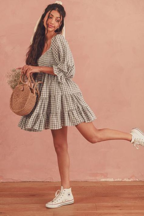 Simple Frock Design, Simple Frocks, Stylish Short Dresses, Picnic Dress, Trendy Dress Outfits, Casual Day Outfits, Designer Dresses Casual, Stil Inspiration, Stylish Dress Book