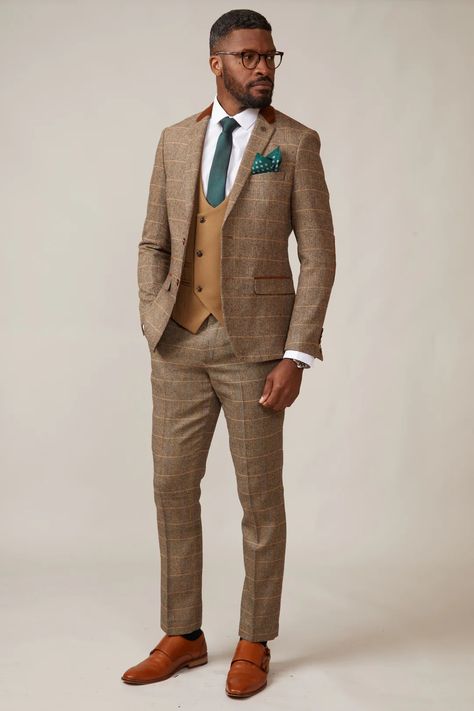 In a tonal tweed fabric our DX7 Suit is versatile and timeless in its design. Perfect for a rustic country wedding or a day at the races, this vintage inspired suit will guarantee compliments. Suits Groom, Double Breasted Waistcoat, Wool Waistcoat, Day At The Races, Formal Fashion, Check Suit, Stylish Suit, Checked Trousers, Plaid Suit