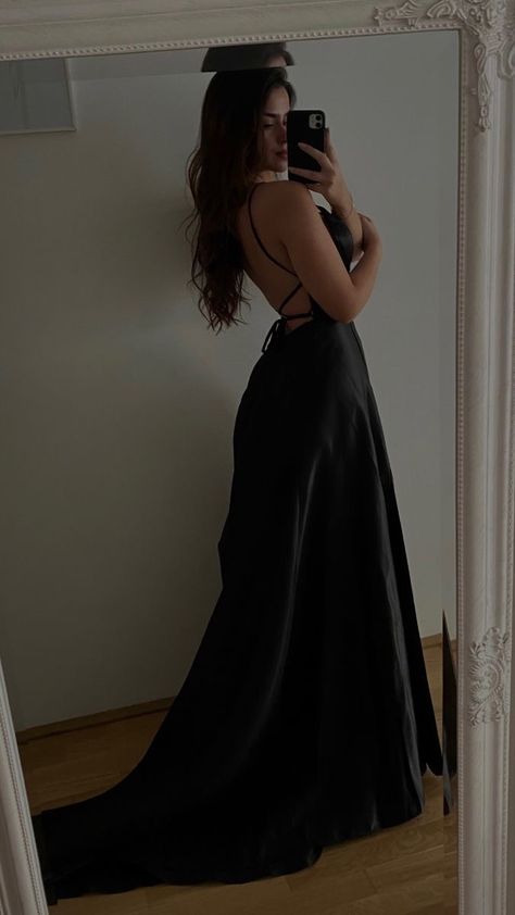 Fancy Long Black Dress, Gala Black Dresses Elegant, Elegant Black Dress Prom, Black Silk Dresses Long, Black Prom Silk Dress, Black Prom Dresses Long Elegant Classy, Prom Dress Aesthetic Black, Silk Black Dress Aesthetic, Aesthetic Prom Dress Black