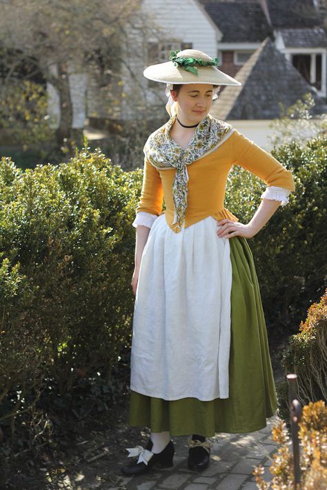 I've been harboring and nurturing an obsession with mustard linen colonial jackets for almost a year.  When our trip to Williamsburg t... Colonial Women's Clothing, Colonial Costume, 18th Century Dresses, Colonial Dress, 18th Century Women, 18th Century Dress, Historical Costuming, 18th Century Costume, 18th Century Clothing