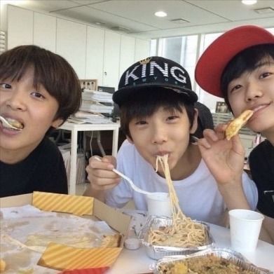 nct dream matching icons!! <3
nct, haechan, jisung, jaemin. จีซอง Nct, Sm Rookies, Nct Album, Nct Life, Nct Dream Jaemin, Pre Debut, K Idols, Nct 127, Nct Dream