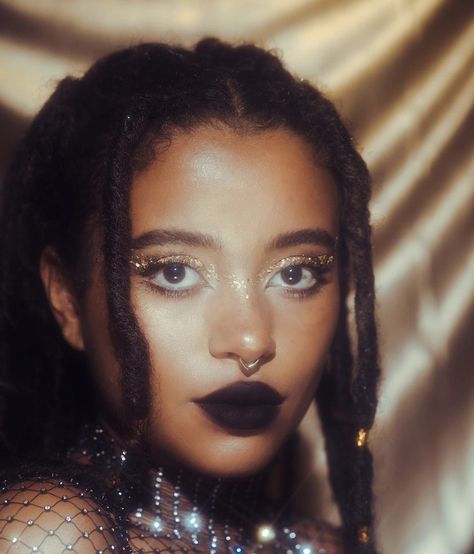 Etheral Make Up Black Women, Whimsical Makeup Black Women, Spiritual Girl Makeup, Earthy Fairy Makeup, Black Goddess Makeup, Ethereal Makeup Black Women, Ethereal Makeup Looks Black Women, Goddess Makeup Black Women, Winged Eyeshadow Looks