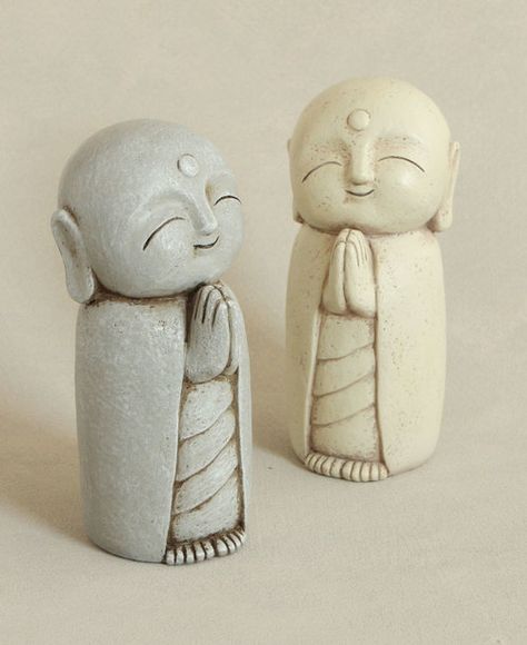 Jizo Statue, Little Buddha, ดินปั้น Polymer Clay, Clay Wall Art, Garden Statue, Clay Art Projects, Buddha Art, Antique Inspiration, Diy Clay Crafts