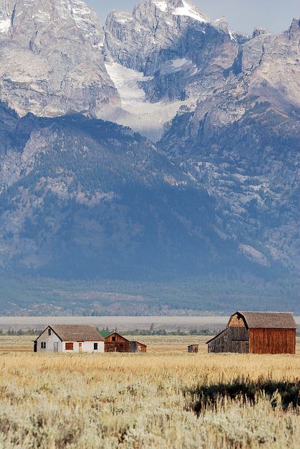 Antelope Flatts Magic Places, Into The West, Heels Sneakers, Big Sky Country, Boots Heels, Old Barn, Pretty Places, The Farm, Country Life