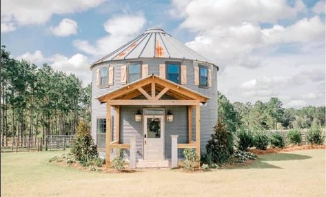 Outdoor Clawfoot Tub, Grain Bin House, Silo House, Grain Silo, Tiny House Talk, Claw Foot Bath, South Georgia, Porch Entry, Oak Hill