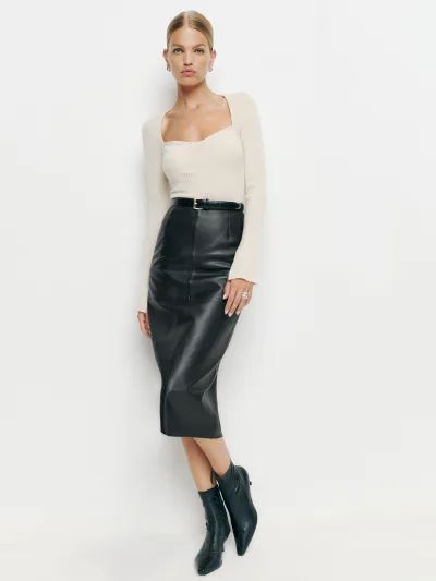 Sustainable Leather Jackets, Pants & More | Reformation Faux Leather Skirt Midi, Leder Shorts Outfit, Leather Midi Skirt Outfit, Midi Rock Outfit, Midi Leather Skirt, Work Outfits Frauen, Leather Skirt Outfit, Black Leather Skirt, Sweater Dress Outfit