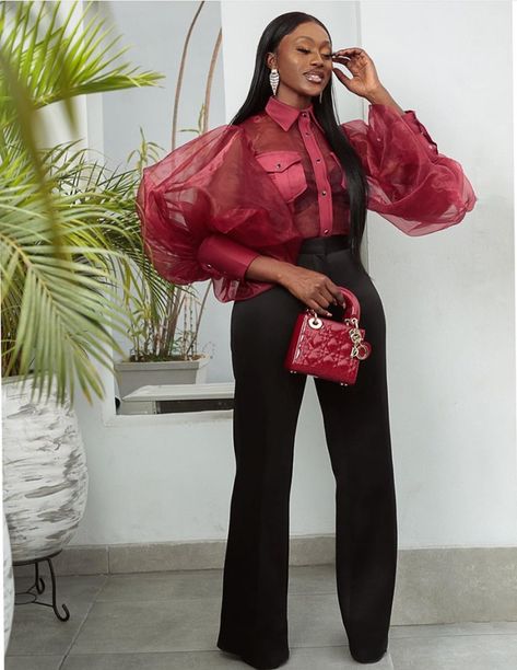 STYLEGIRL: Nigeria's Linda Osifo Proves Organza Tops Can Make A Stunning Office Look - FashionGHANA.com: 100% African Fashion Edge Outfits, Organza Tops, Organza Styles, Nigerian Fashion Designers, Afrikaanse Mode, Organza Top, Women's Outfits, Organza Dress, The Gothic