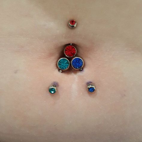 Triple belly piercing! Double Belly Piercing, Belly Button Piercings, Piercing Inspo, Button Piercing, Jewelry Piercing, Body Jewelry Piercing, Belly Piercing, Belly Button Piercing, Body Modifications