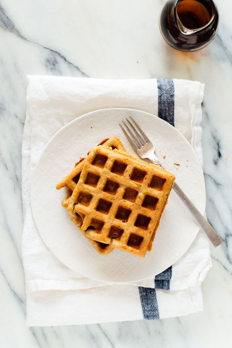 These easy gluten-free waffles are light and crispy, and fluffy on the inside. Best waffles ever! Pumpkin Waffles Recipe, Pumpkin Spice Waffles, Gluten Free Pumpkin Spice, Cookie And Kate, Crispy Waffle, Gluten Free Waffles, Waffles Recipe, Waffle Cookies, Pumpkin Waffles