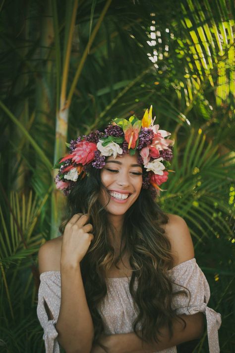 Flower crown // Haku by Ocean Dreamer - Anna Kim Photography Crown Photoshoot, Hawaiian Flower Crown, Flowers Crown, Anna Kim, Flower Photoshoot, Fine Art Landscape Photography, Have Inspiration, Hawaiian Wedding, Hawaiian Flowers