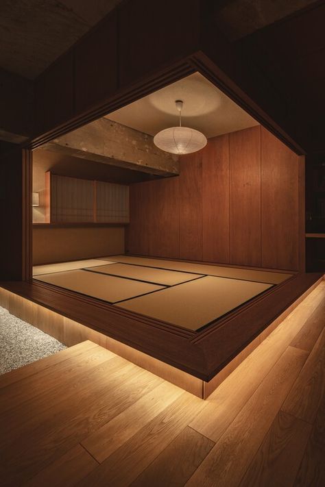 Japanese Tatami Room, Interior Design Japanese, Dojo Design, Japanese Lighting, Tatami Room, Japanese Style House, Traditional Japanese House, Japanese Interiors, Japanese Room