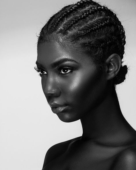 White Chicks, Portraits Photography, Silky Skin, Dark Skin Beauty, Gorgeous Skin, Natural Women, Braids For Black Women, Cornrow, Dark Skin Women