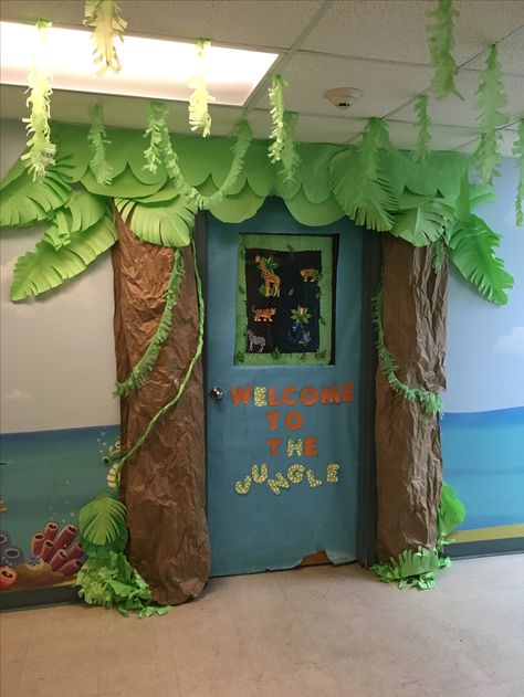 Rainforest Classroom Door, Rainforest Classroom Decorations, Jungle Door Decorations, Jungle Theme Classroom Door, Diy Jungle Theme Decorations, Jungle Classroom Door, Rainforest Display, Jungle Safari Decorations, Jungle Theme Classroom Decorations