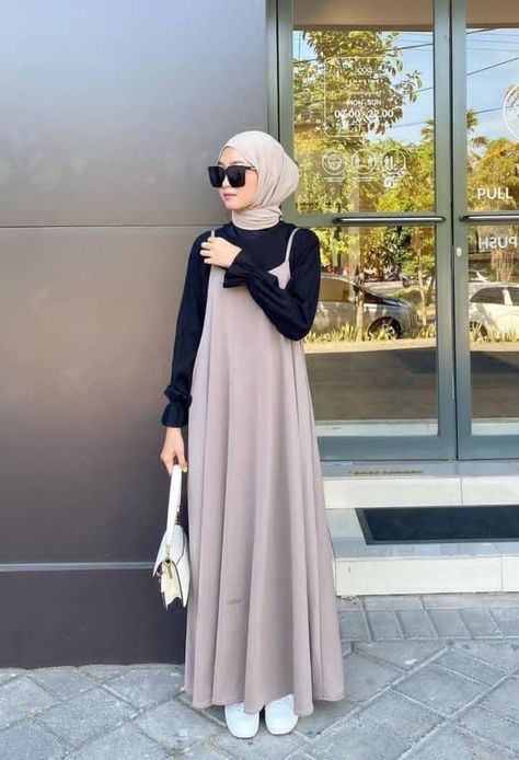 Overall Dress Hijab, Muslimah Fashion Casual, Linen Style Fashion, Moslem Fashion, Modern Hijab Fashion, Muslim Outfits Casual, Muslim Fashion Hijab Outfits, Pakaian Feminin, Hijabi Fashion Casual