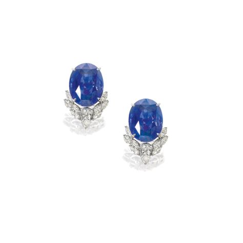 earrings ||| sotheby's hk0680lot97p6cen❤️ Simple Diamond Jewelry, Pakistani Jewellery, Sapphire Jewellery, Sapphire And Diamond Earrings, Jeweled Earrings, Book Jewelry, Aquamarine Jewelry, Diamond Earring, Wedding Rings Vintage