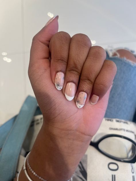 French Tip With Silver Stars, Bday Nails, 2022 Nails, White French Tip, Nail Styles, White French, Star Nails, French Tips, Golden Star