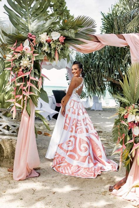 Luau Wedding Dress, Polynesian Wedding Ideas, Polynesian Wedding Dress, Traditional Hawaiian Wedding Dress, Samoan Wedding, Tahitian Dress, Island Wedding Dresses, Polynesian Clothing, Hawaiian Wedding Dress