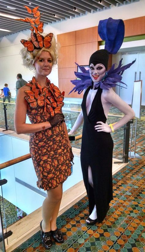 Izma Costume, Yzma Cosplay, Yzma Costume, Villains Cosplay, Evil Fashion, Epic Halloween Costumes, Superheroes And Villains, Comic Convention, Couples Cosplay