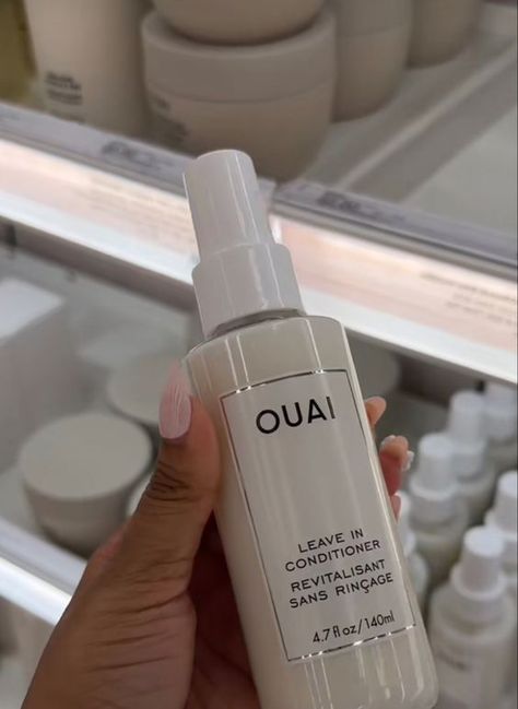 Leave In Conditioner for All Hair Types - A multitasking deep conditioner mist for every occasion. Kerastase Leave In Conditioner, Leave In Conditioner Aesthetic, Quai Leave In Conditioner, Quai Hair Products, Ouai Aesthetic, Conditioner Aesthetic, Uni Aesthetic, Ouai Leave In Conditioner, Detangling Spray