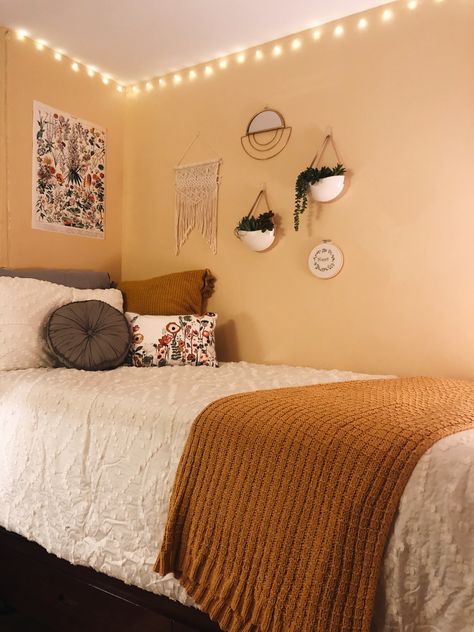 Yellow Room Walls, Bedroom Ideas For Yellow Walls, Aesthetic Room With Yellow Walls, Boho Bedroom Yellow Walls, Yellow Walls Bedroom Aesthetic, Room Ideas For Yellow Walls, Yellow Walls Room Decor, Bedroom Yellow Aesthetic, Room Inspo Yellow Wall