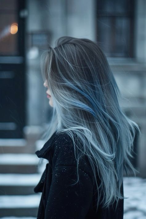 Blue Hair Brunette, Smokey Blue Hair, Black Blue Hair, Blue Black Hair Color, Blue Ombre Hair, Korean Hair Color, Hair Color Underneath, Hair Inspiration Long, Fesyen Rambut