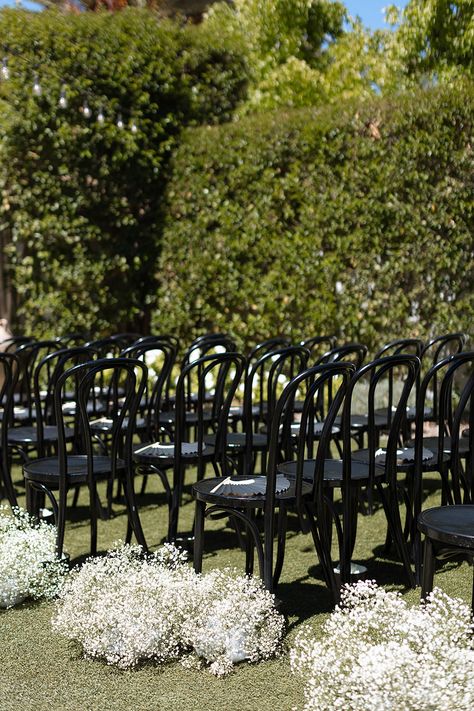 Wedding Aisle Baby Breathe, Black And White Aisle Decor, Modern Classic Wedding Ceremony Decor, Black And White Aisle Decorations, Classic Black And White Wedding Cake, Modern Black And White Wedding Decor Ceremony, White Wedding Black Accents, Black Tie Wedding Ceremony Decor, Whimsical Black Tie Wedding