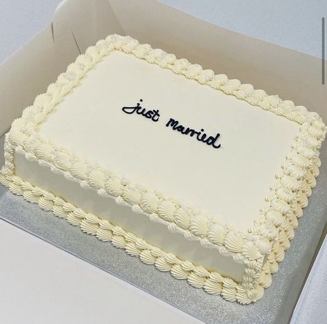 Just Married Sheet Cake, Simple Wedding Cake Rectangle, Simple Wedding Cake Square, Sheet Cakes For Weddings Reception, Engagement Sheet Cake Ideas, Simple Wedding Sheet Cake, Sheet Cake Wedding Cakes Ideas, Wedding Sheet Cake Designs Simple, Sheet Cake Aesthetic