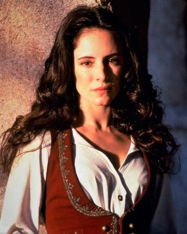 Madeline Stowe, Leila George, Mary Ann And Ginger, Mary Stuart Masterson, Madeleine Stowe, Andie Macdowell, Female Image, Red Vest, Iconic Photos