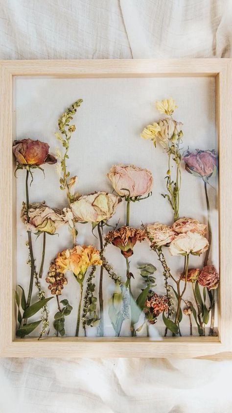 Shadow Box Wedding, Floral Shadow Box, Dried Flowers Crafts, Pressed Flowers Diy, Dried Flowers Diy, Wedding Shadow Box, Flower Shadow, Pressed Flower Crafts, Floral Preservation