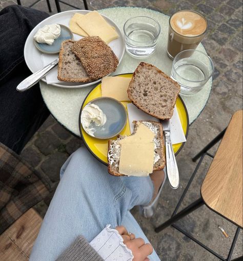 #copenhagen #københavn #bmo #atelierseptember #danmark #cafe #cafecopenhagen #cafe #danish Copenhagen Cafe, Birthday Brunch, Coffee Date, Food Shop, Tasty Dishes, Copenhagen, Coffee Shop, Sandwiches, Favorite Recipes