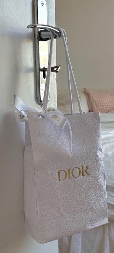 if you adore her, dior her Dior Her, Dior