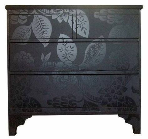 How to Get A Matte and Shiny Finish on Furniture Spray Paint Furniture, Black Dresser, Hemma Diy, Wallpaper Furniture, Flat Paint, Stencil Furniture, House Bedroom, Furniture Rehab, Bohol