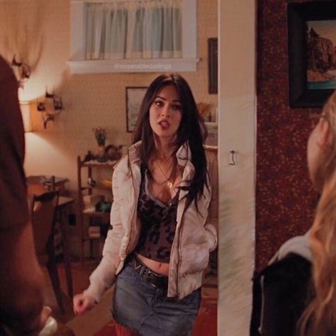 Halloween Costume Zombie, Megan Fox Jennifer's Body, Jennifer's Body Aesthetic, Costume Zombie, Jennifer Check, Check Outfit, Zombie Vampire, Monster Makeup, Vampire Blood