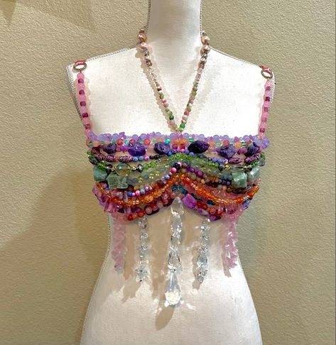 Galaxy Cowgirl, Beaded Top Outfit, Beaded Bra, Prom Dress Couture, Beads Clothes, Bead Bra, Crystal Bra, Beach Party Outfits, Festival Attire