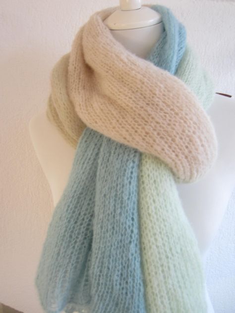 Scarf "NOA" 4-coloured Cuddly scarf, soft and scratch-free, loosely knitted from pure natural fiber. Material: 77% alpaca, 23% silk Colors: Sea green, wool white, mist forest and pistachio Dimensions: approx. 45 x 200 cm If you want other colors, just enter the 4 colors you want in the comment field. Of course, you only pay shipping once, no matter how many items you order! Alpaca wool is the wool of the gods, it is up to 5 times warmer than sheep's wool, it also regulates temperature and has go Mist Forest, Circular Knitting, Green Wool, Alpaca Wool, Sea Green, Sheep Wool, Knitting Projects, Alpaca, Scarf Wrap