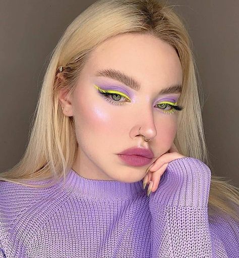 Justė MUA (@vasketeria) • Instagram photos and videos Harry Styles Makeup, Purple Makeup Looks, Purple Eyeliner, Yellow Makeup, Yellow Eyeshadow, Neon Makeup, Eye Makeup Styles, Purple Makeup, Purple Eyeshadow