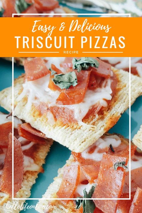 Triscuit Pizza - I love this healthy snack option! A Triscuit Pizza is a tasty appetizer that is easy to make and sure to please! Triscuit Pizza, Recipes In Microwave, Triscuit Recipes, Pizza Appetizer, Gameday Food, Skillet Chicken Parmesan, Seared Salmon Recipes, Chimichurri Recipe, Pan Fried Salmon