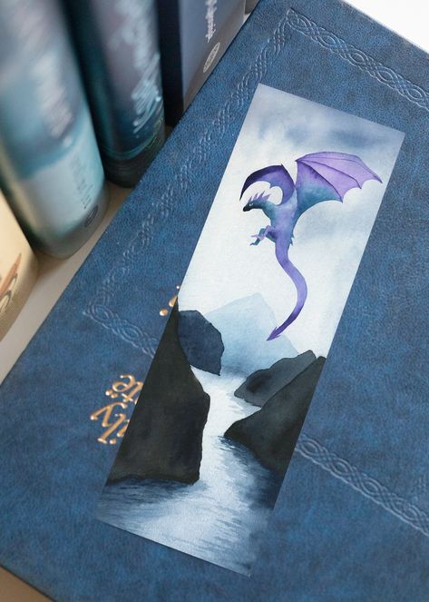 Fantasy Bookmark Ideas, Dragon Watercolor Painting, Dragon Painting Easy, Dragon Painting Acrylic Easy, Watercolor Dragons, Watercolour Dragon, Dragons Watercolor, Bookmark Purple, Painted Tapestry