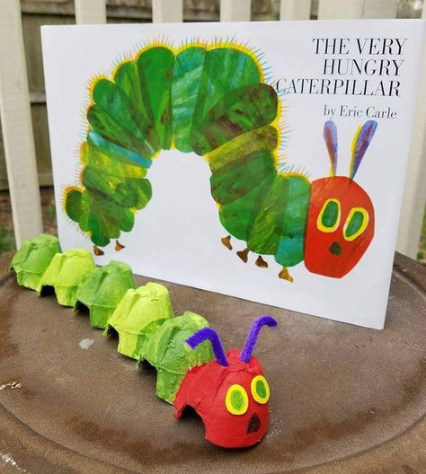 Egg Carton Caterpillar, Caterpillar Preschool, The Very Hungry Caterpillar Activities, Hungry Caterpillar Craft, Hungry Caterpillar Activities, Caterpillar Craft, Egg Carton Crafts, Butterfly Life Cycle, Album Foto