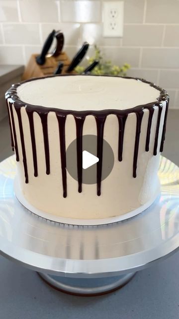 Courtney Carey | Cake Me Home Tonight on Instagram: "I love making drip cakes! It’s an easy way to add some fun and flair to cakes. My preferred way is to use a squeeze bottle, but you can also use piping bags, spoons, or spread it with an offset spatula. Comment DRIP to have the tutorial sent to your inbox or check it out on cakemehometonight.com! #dripcake #cakedecorating #cakedesign" How To Make Drips On A Cake, How To Do Drip Icing On Cakes, Two Tier Drip Cake, Drip Cake Tutorial, Cake Me Home Tonight, Drip Cake Recipes, Cake Drip, Offset Spatula, Foam Cake