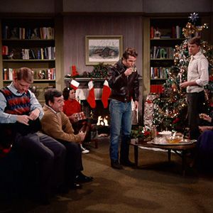 34 memorable Christmas episodes of classic TV shows Happy Days Tv Show, Christmas Tv Specials, Christmas Tv Shows, The Fonz, Christmas Tv, Christmas Episodes, Christmas Shows, Christmas Time Is Here, Old Tv Shows