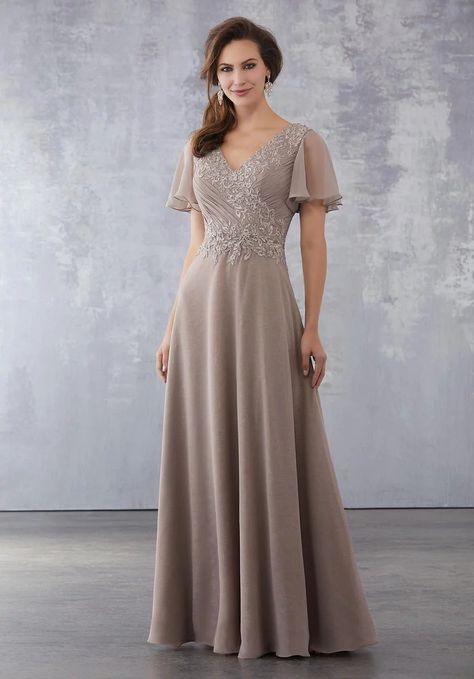 Mother Of The Bride Dresses Long, Dresses Design, Mother Wedding Dress, Bride Groom Dress, Mob Dresses, Mothers Dresses, Applique Dress, Chiffon Prom Dress, Groom Dress