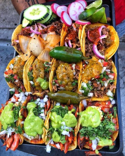 #follow #food #foodie #foodporn #dinner #lunch #blogging #blogger #blog #tacos #mexicanfood Mexican Tacos Aesthetic, Extreme Food, Mexican Tacos, Food Goals, Mexican Food Recipes Authentic, Food Platters, United Nations, Food Obsession, Cafe Food