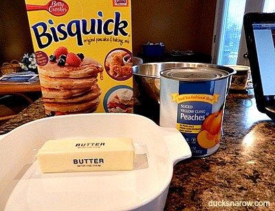 Peach Cobbler Dessert, Cobbler With Bisquick, Can Peach Cobbler, Peach Cobbler With Bisquick, Easy Peach Cobbler, Easy Peach Cobbler Recipe, Cobbler Easy, Peach Cobbler Easy, Bisquick Recipes