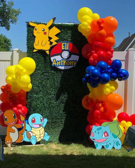 Decoraciones de pokemon pokemon backdrop Pokemon Birthday Backdrop Ideas, 1st Birthday Pokemon Theme, Birthday Pokemon Ideas, Pokemon 1st Birthday Party, Pokemon Birthday Party Backdrop, Pokemon Party Backdrop, Pokémon Birthday Decor, Pokemon Birthday Backdrop, Pokemon Birthday Party Ideas Decorations