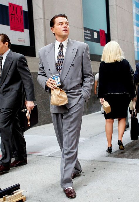 Yuppie Fashion, 90s Men Fashion, Leonardo Dicaprio Movies, 80s Suit, The Wolf Of Wall Street, Wolf Of Wall Street, Leo Dicaprio, Men Stylish Dress, Vintage Suits